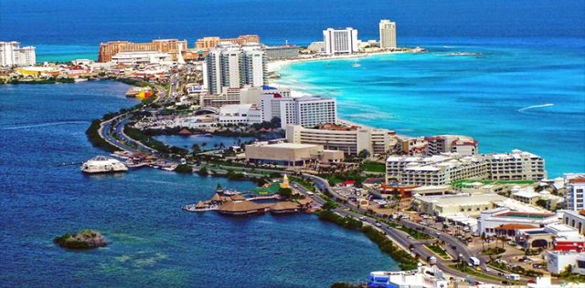 Cancún: alza de contagios arriesga el tope de ocupación hotelera