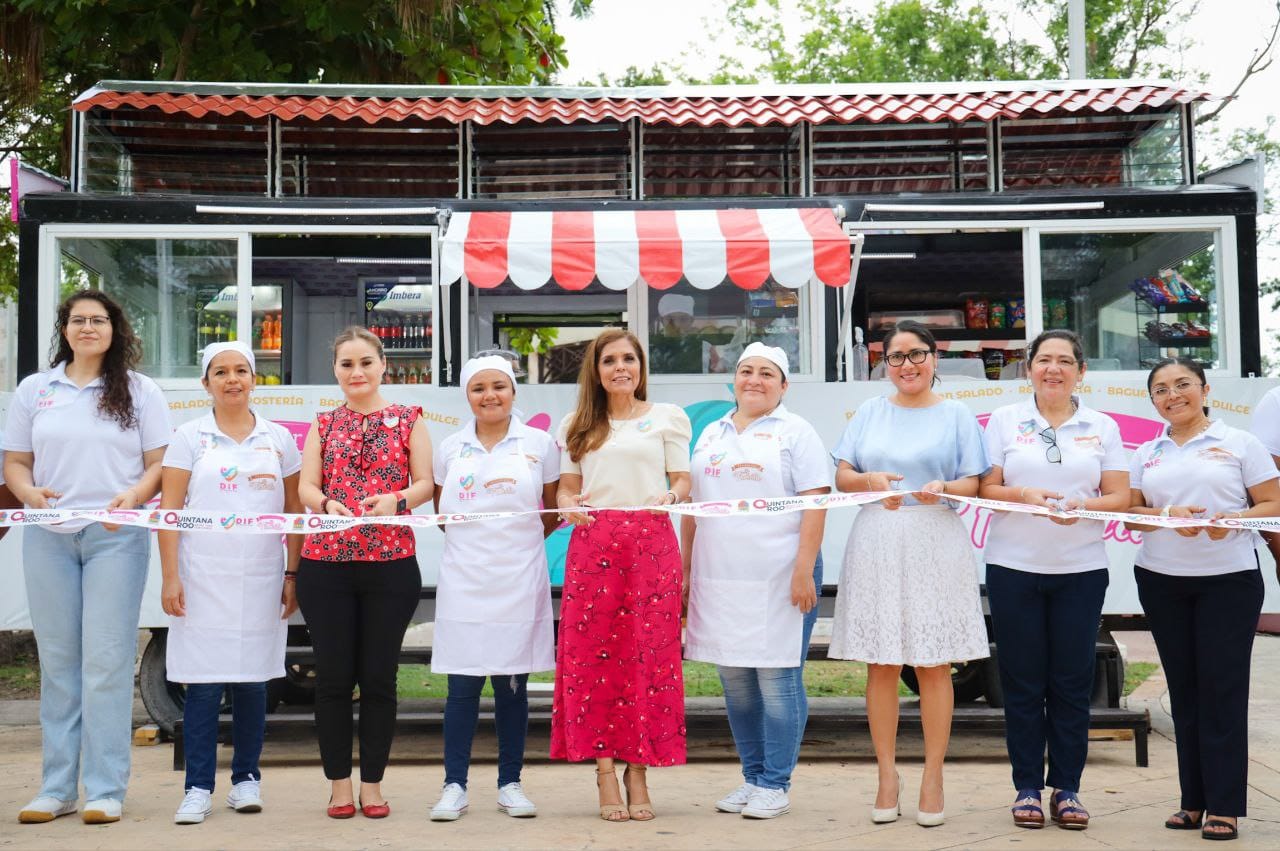 El DIF Quintana Roo inaugura panadería “La Familia” en la Explanada de la Bandera de Chetumal