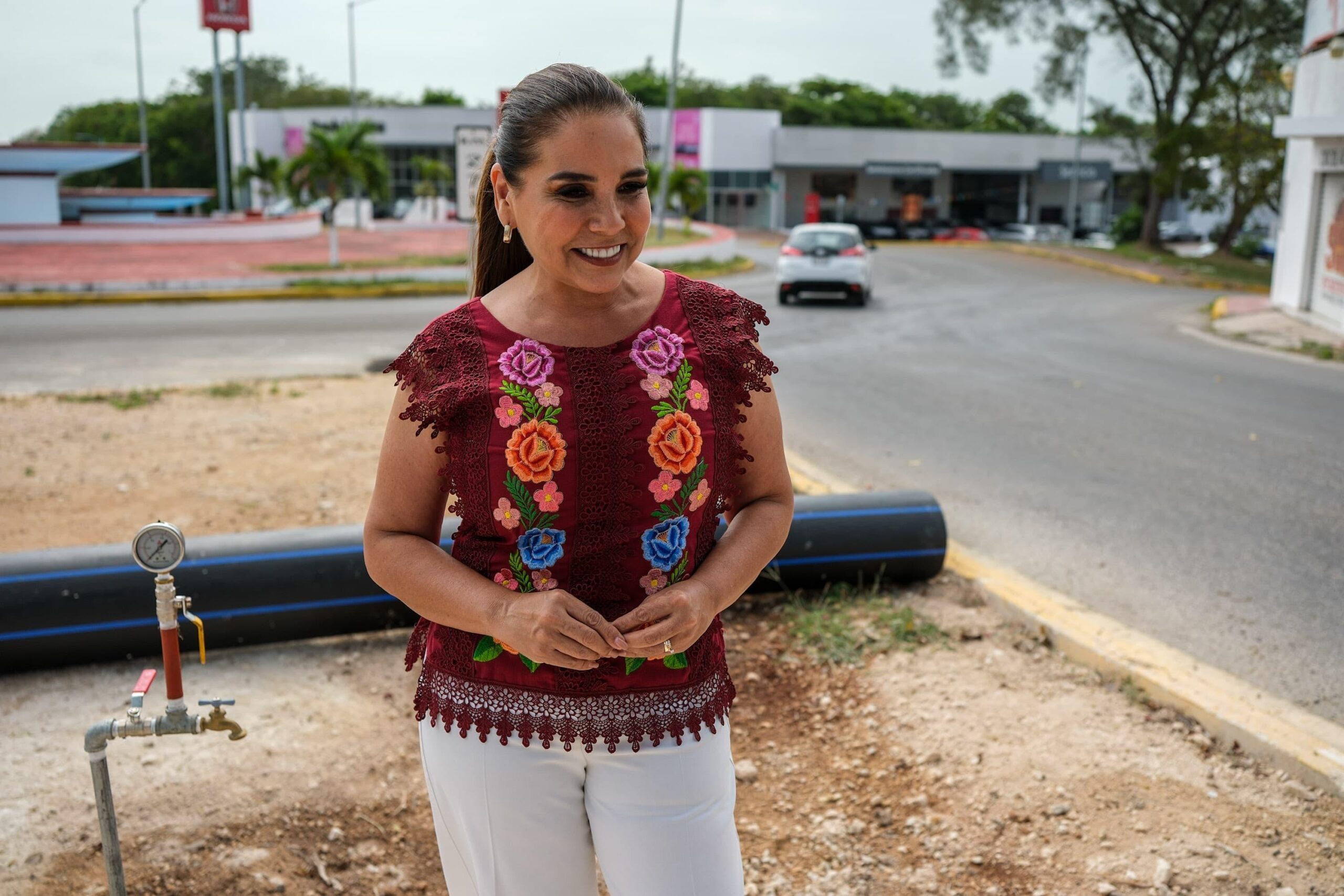 Entrega Mara Lezama sustitución de acueducto para mejorar suministro de agua potable a la capital, Chetumal