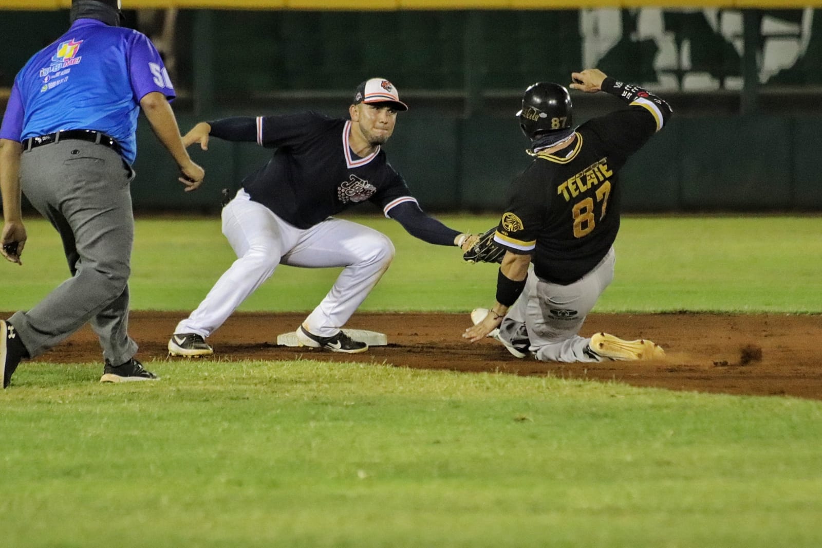 Tigres gana trepidante juego en el Parque Kukulcán