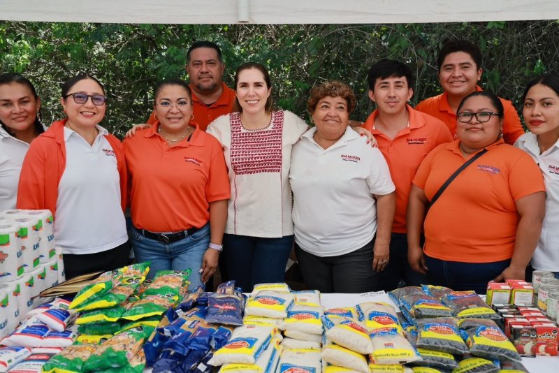 Atenea Gómez lidera jornada “ATEndiendo a la Gente” en La Luna