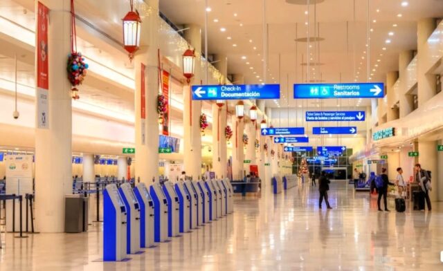 Cancún registra menos de la mitad de vuelos que hace dos años