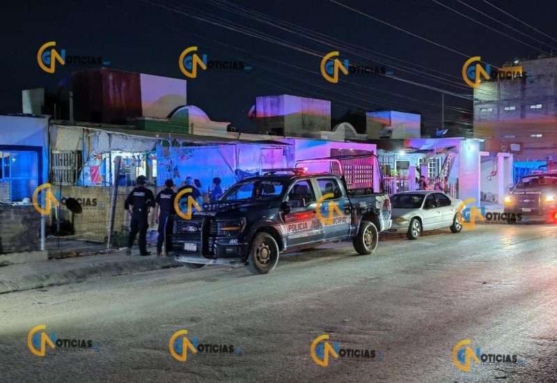 Fuerte movilización policial tras disparos en Cancún