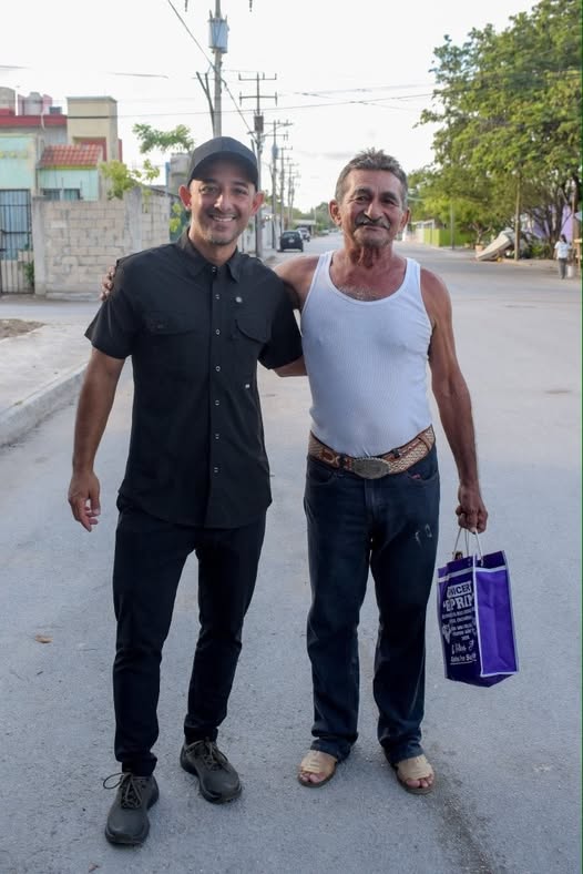 Pablo Gutiérrez recorre Cancún para escuchar y atender al pueblo