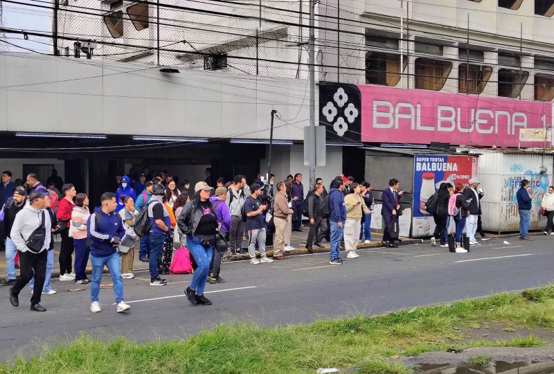 Usuarios narran a N+ qué pasó hoy en la estación Gómez Farías