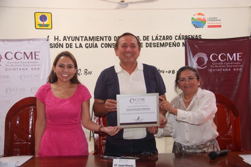 Encabeza Nivardo Mena Sesión del Consejo Coordinador de Mujeres Empresarias.