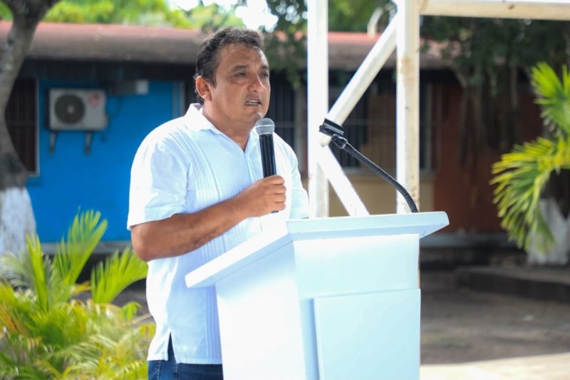Gobierno de Playa del Carmen promueve civismo en primaria de Puerto Aventuras