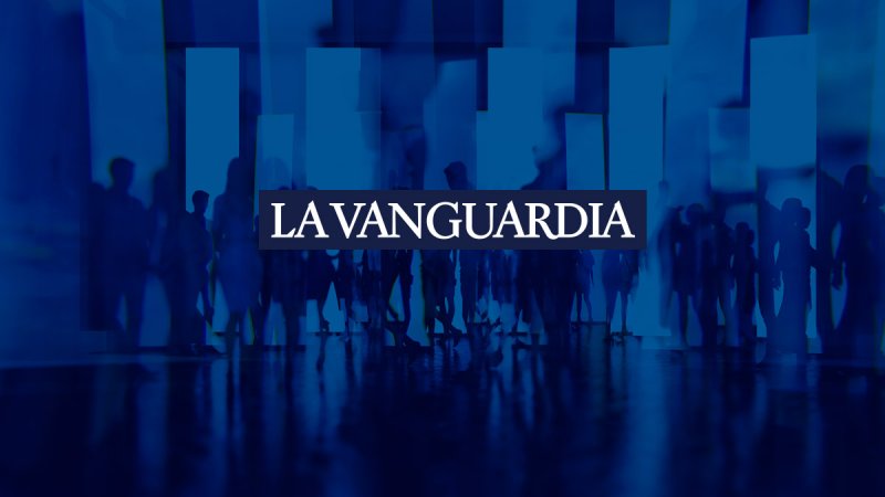 Los desdobles interiores, por La Vanguardia
