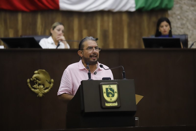 Morena defiende a Mérida ante intento de aumento del predial