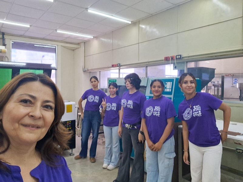 UTM envía a México a su docente para seminario de nuevas energías en China